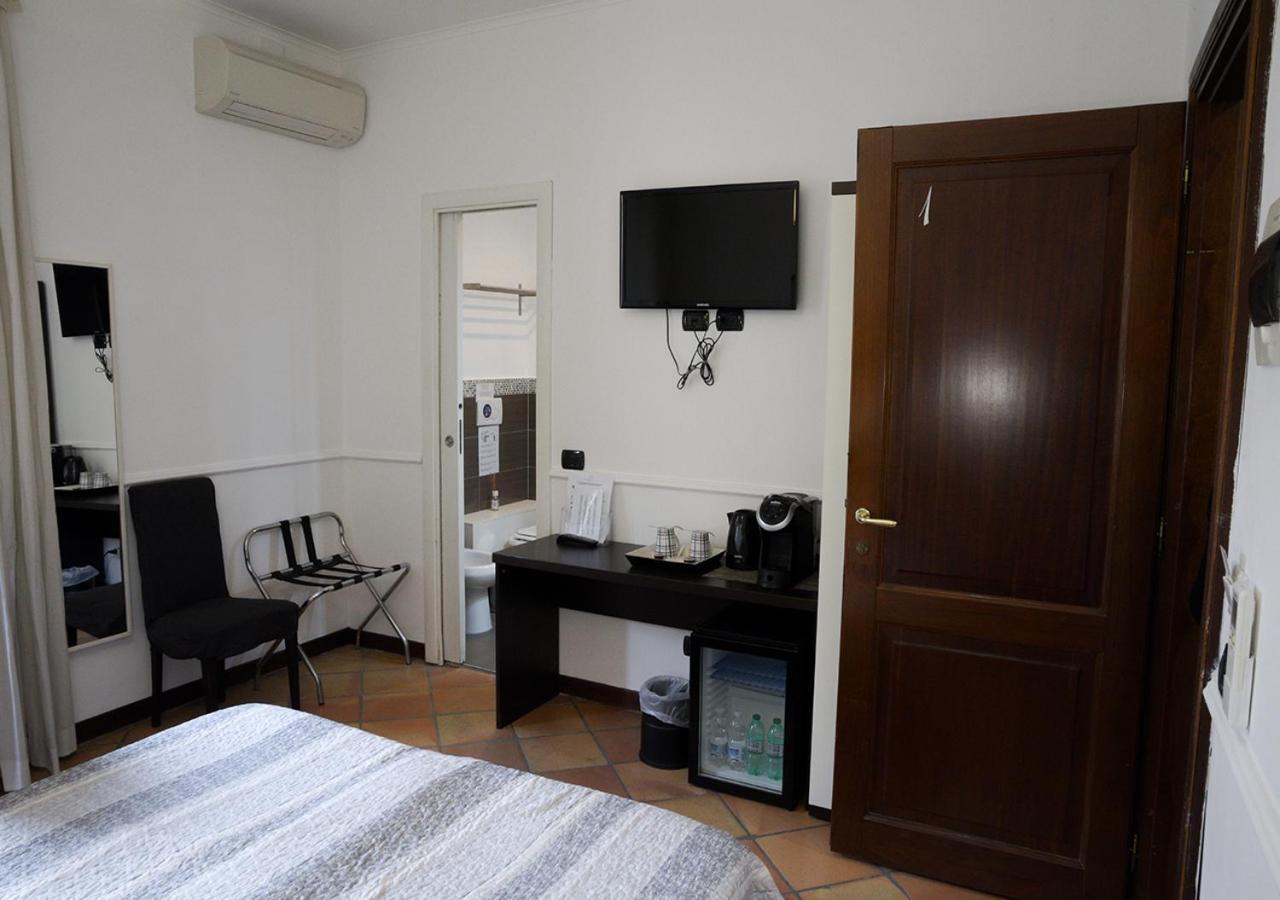 Gh Colosseum Rome Luaran gambar
